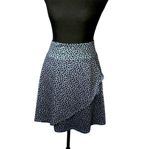 Eddie Bauer Women Blue Kacey Faux Wrap Athletic Skirt Sz M Activewear Animal Gym
